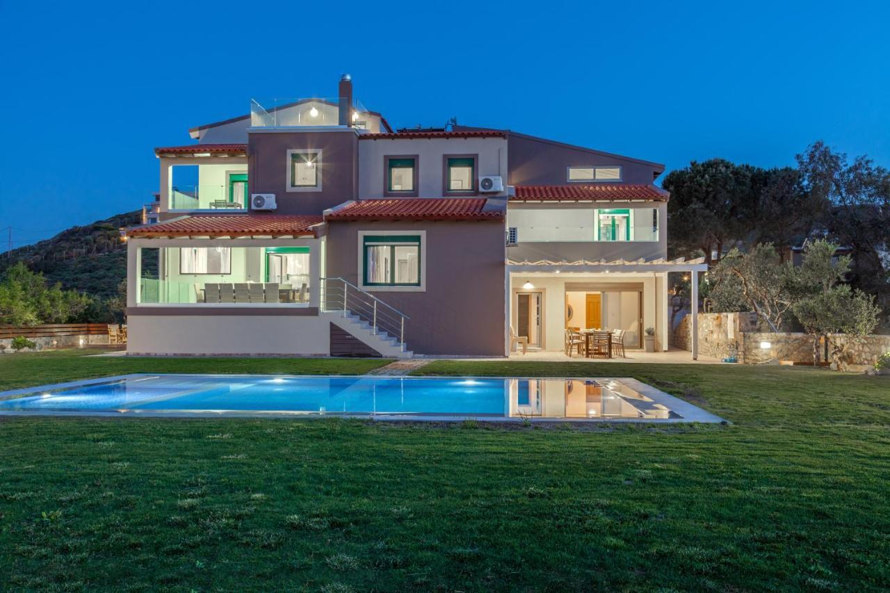 Villa Ourania Agia Pelagia  Exterior photo
